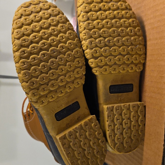 L.L. Bean Womens Brown and Navy Duck Boots - Picture 6 of 6